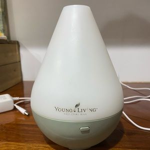 Young living dewdrop diffuser